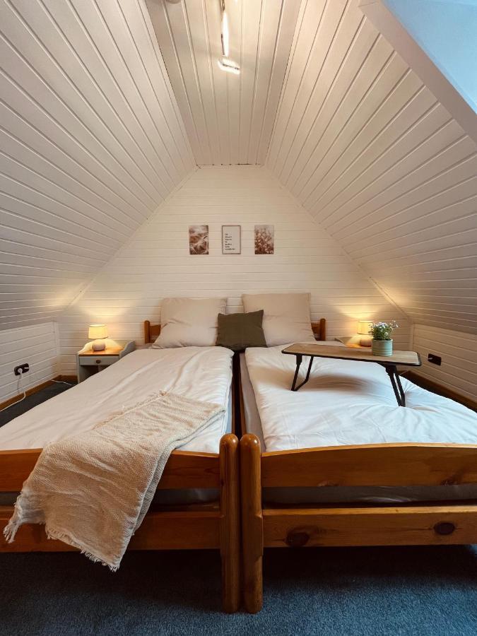 Frieda - Ferienwohnung Mit Deichblick Friedrichskoog Bagian luar foto
