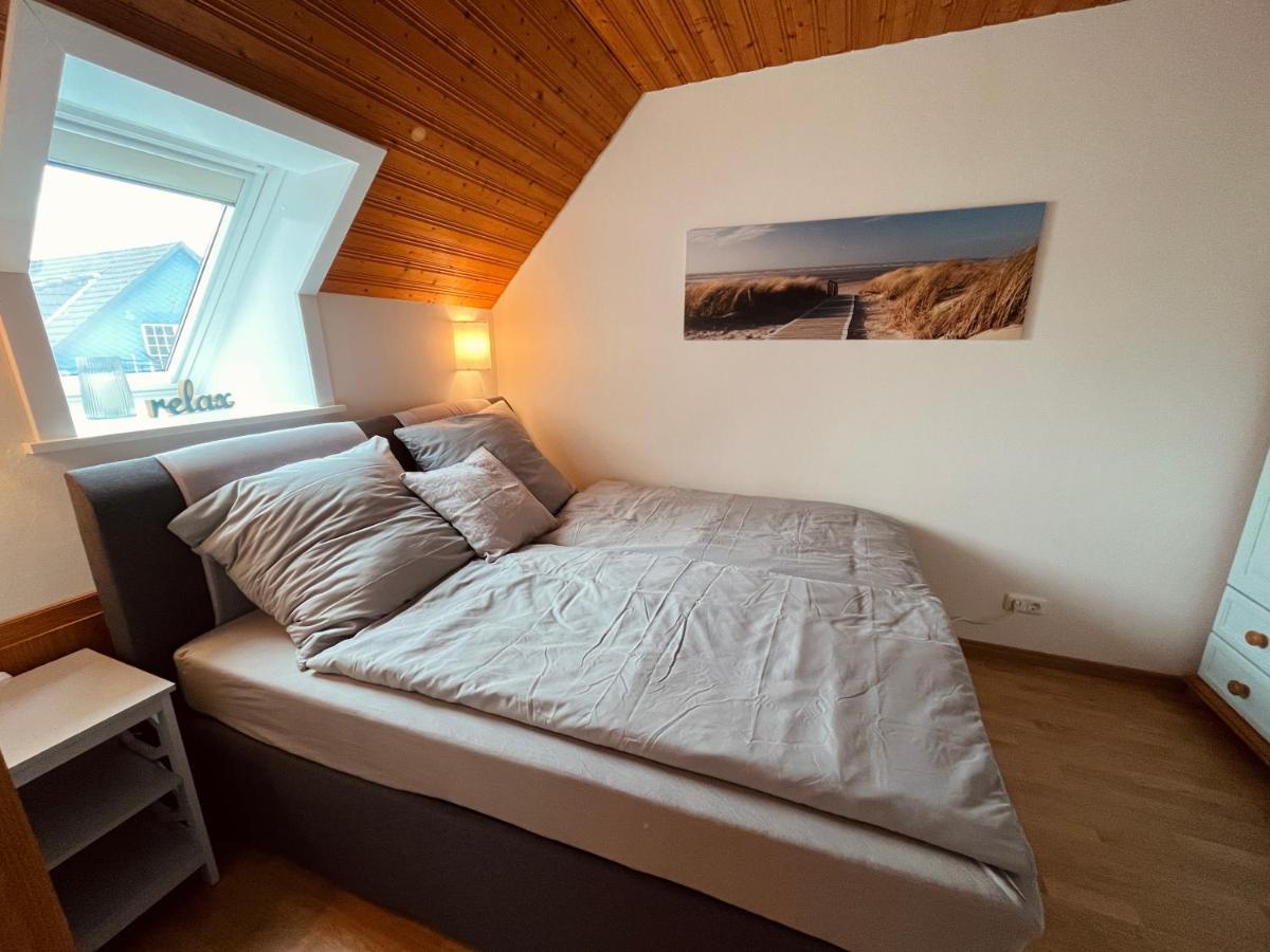 Frieda - Ferienwohnung Mit Deichblick Friedrichskoog Bagian luar foto