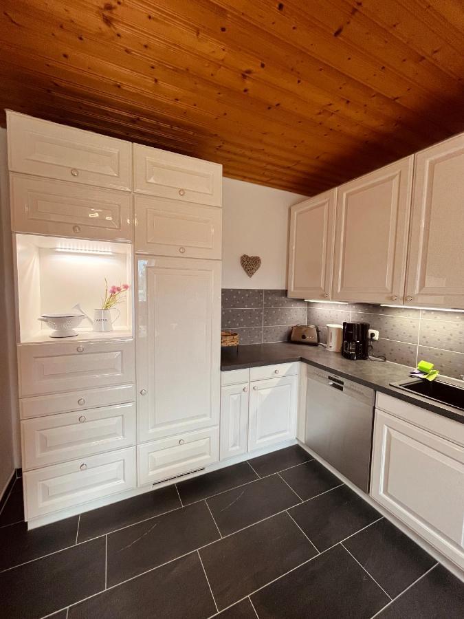 Frieda - Ferienwohnung Mit Deichblick Friedrichskoog Bagian luar foto