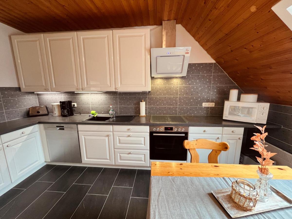 Frieda - Ferienwohnung Mit Deichblick Friedrichskoog Bagian luar foto