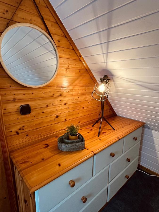 Frieda - Ferienwohnung Mit Deichblick Friedrichskoog Bagian luar foto