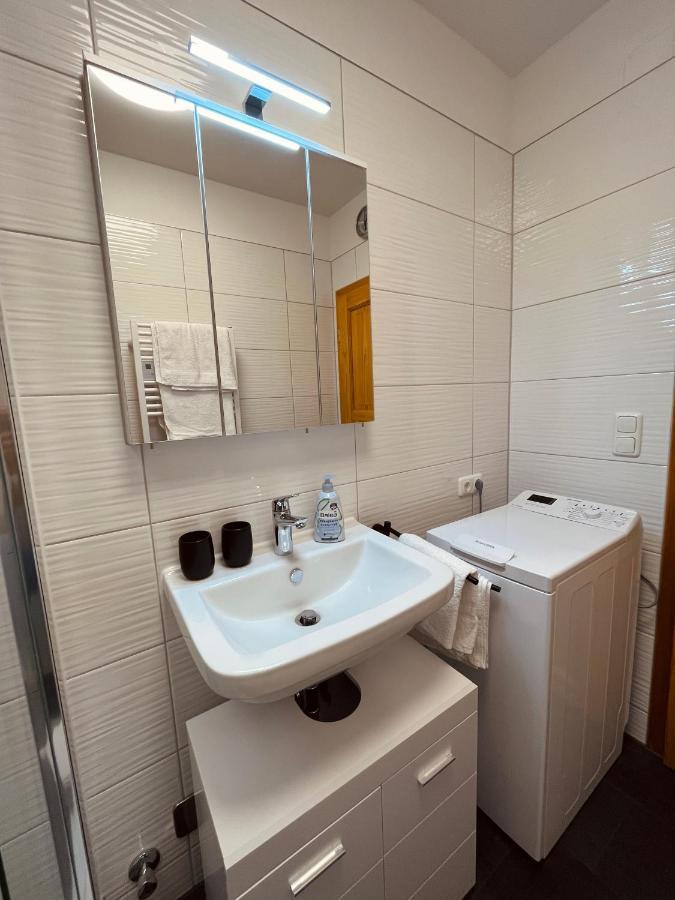 Frieda - Ferienwohnung Mit Deichblick Friedrichskoog Bagian luar foto